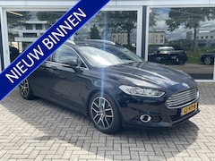 Ford Mondeo Wagon - 1.5 TDCi Titanium 50% deal 4.975, - ACTIE Trekhaak / LMV / Leder / Stoelverwarming / Telef