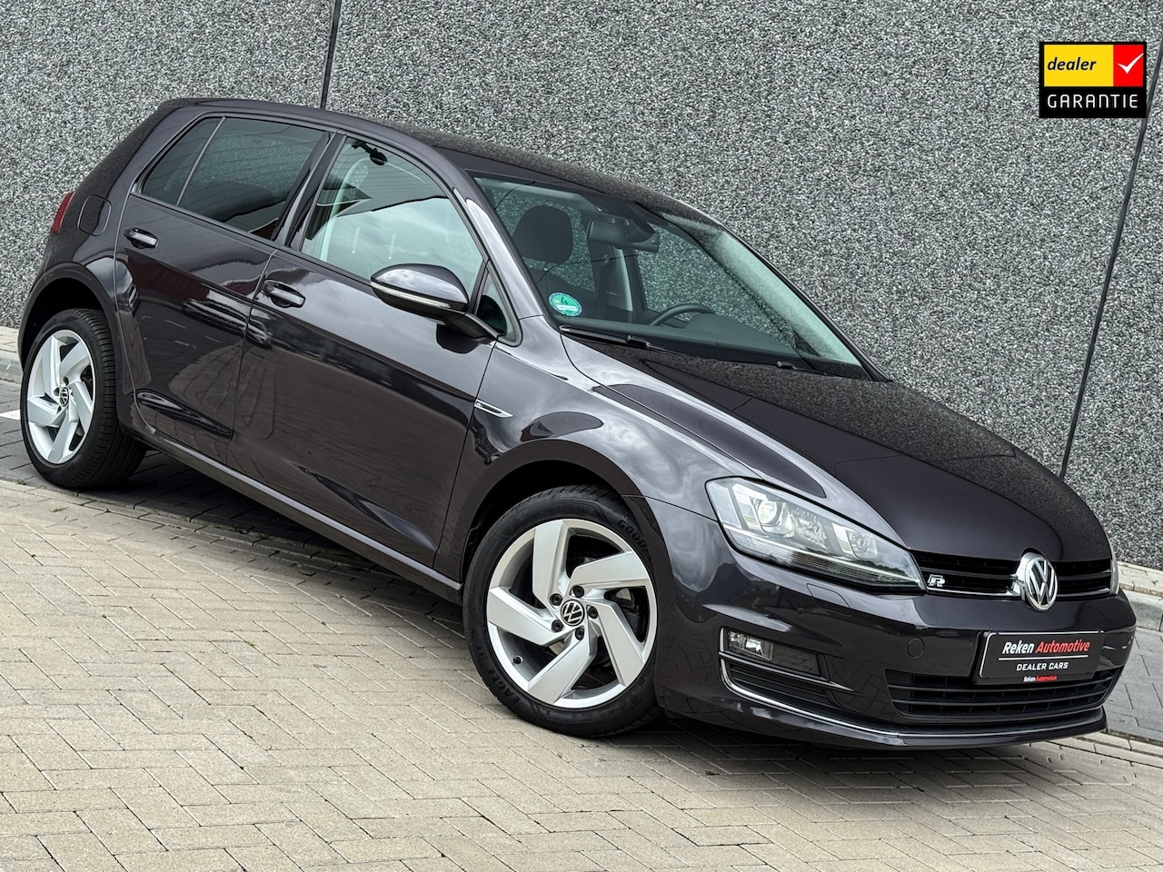 Volkswagen Golf - 1.2 TSI R-line DSG Cruise Clima Dealer ondh - AutoWereld.nl