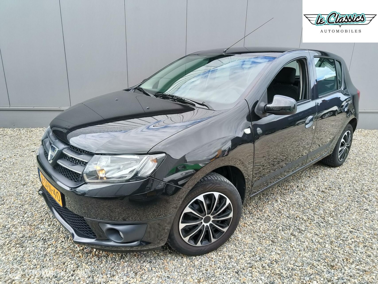 Dacia Sandero - 0.9 TCe Lauréate | navi | bluetooth | trekhaak - AutoWereld.nl