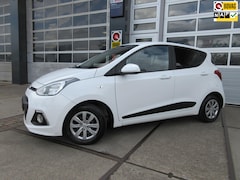 Hyundai i10 - 1.0i i-Motion Go 2016 / Airco / Navi / Telefoon