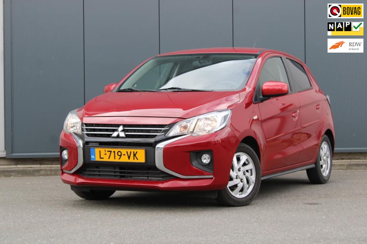 Mitsubishi Space Star - 1.2 Intense 1.2 Intense, Airco, Navigatie, Stoelverwarming, Camera, Cruise Control, Elektrische ramen - AutoWereld.nl