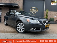 Volvo V70 - 2.0 D4 Kinetic Euro 5 Airco Navi Elk.Ramen Cruise Control Trekhaak