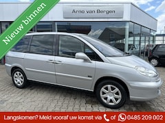 Peugeot 807 - 2.0 Norwest, climatronic, cruisecontrol, navigatie, trekhaak, goed onderhouden, met nieuwe