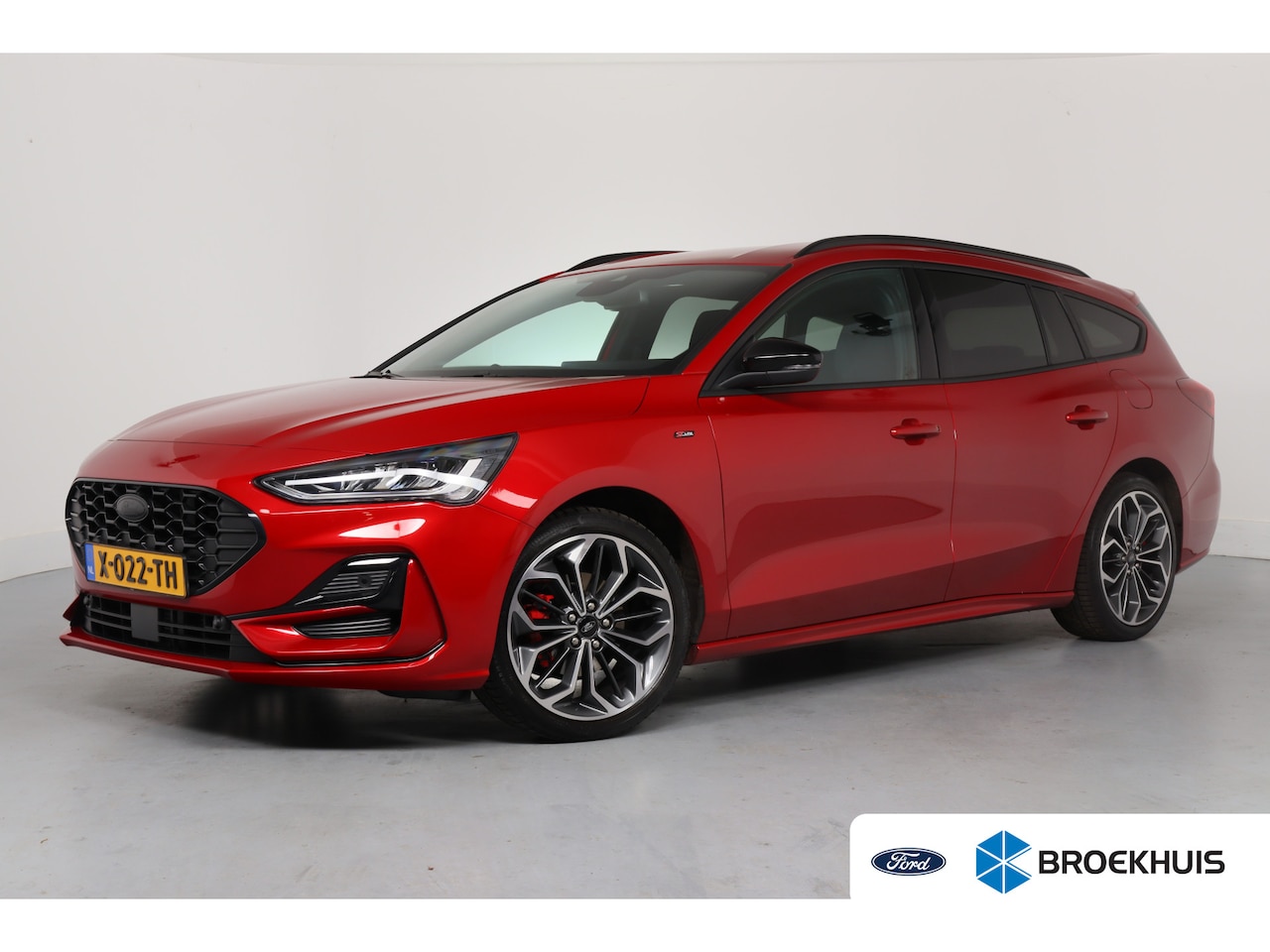 Ford Focus Wagon - 1.0 EcoBoost 125PK Hybrid ST Line X | Stoel-/stuurverwarming | AGR Stoelen | Camera | Led - AutoWereld.nl