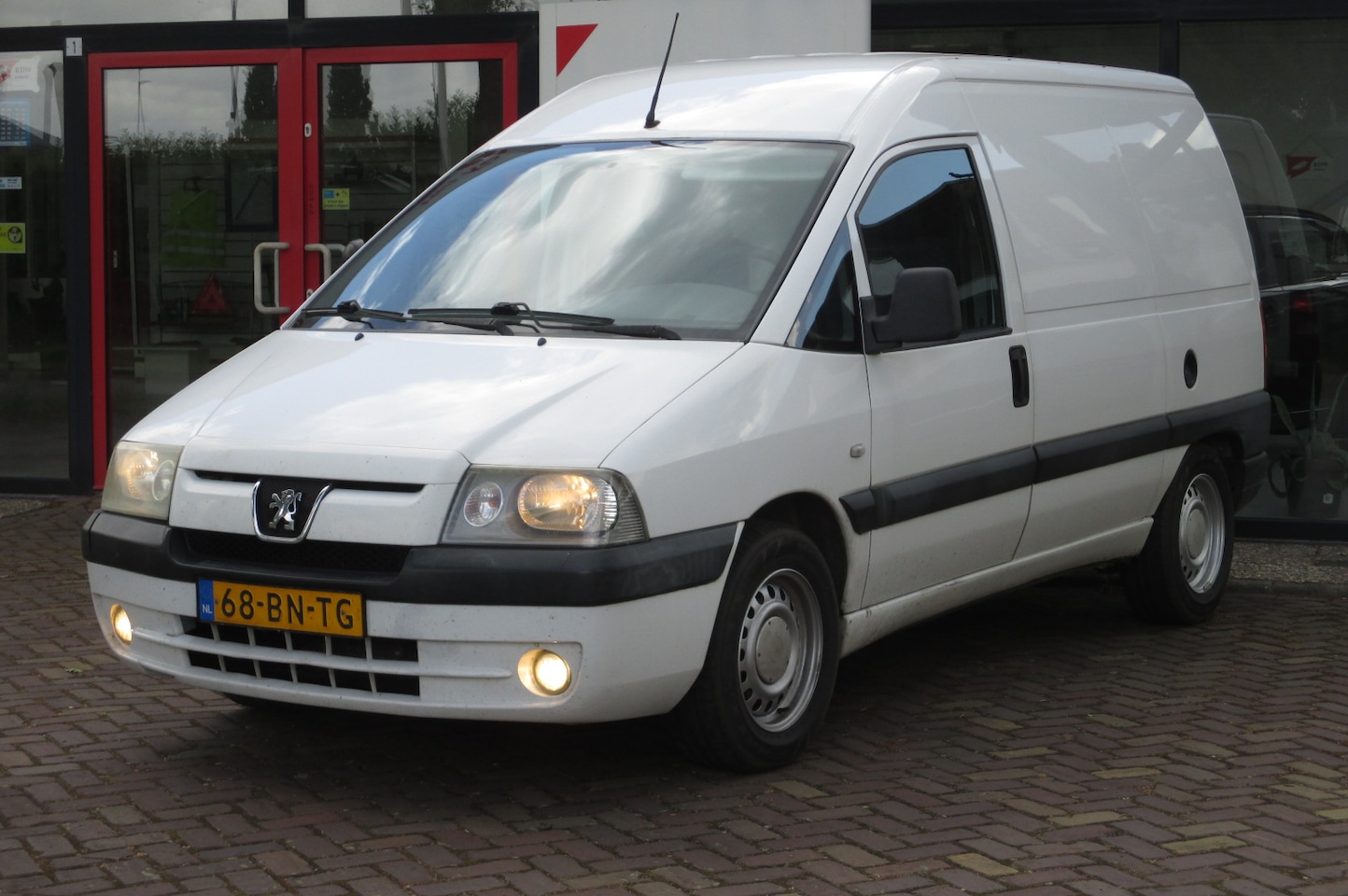 Peugeot Expert - 230C 2.0 HDI NIEUWE APK! Rijklaar - AutoWereld.nl