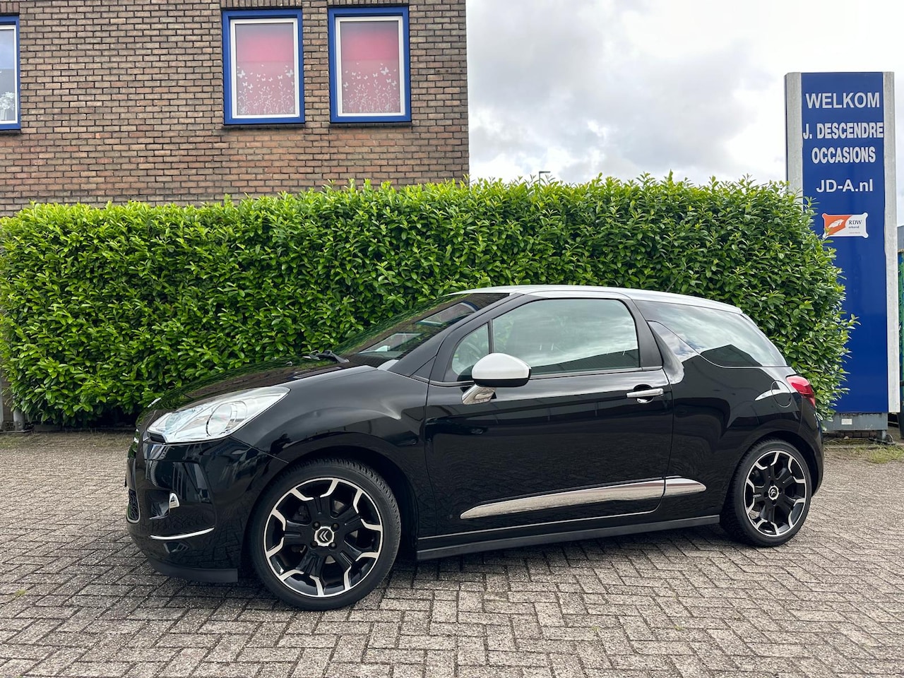 Citroën DS3 - 1.6 So Chic Climate C, Cruise C, Lmv, Pdc!!!! VRIJDAG 30-05 ZIJN WIJ GEOPEND VAN 9:00 / 15 - AutoWereld.nl