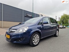Opel Zafira - 1.8 years Edition NAVI PSENSOR CRUISE TREKHAAK 2 X SLEUTELS