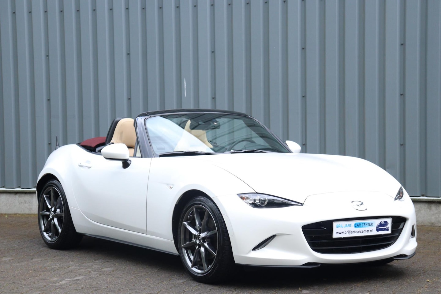 Mazda MX-5 - 2.0 160PK SAKURA *11.843KM.!* - AutoWereld.nl