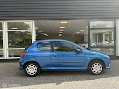 Peugeot 206 - 1.4 Forever