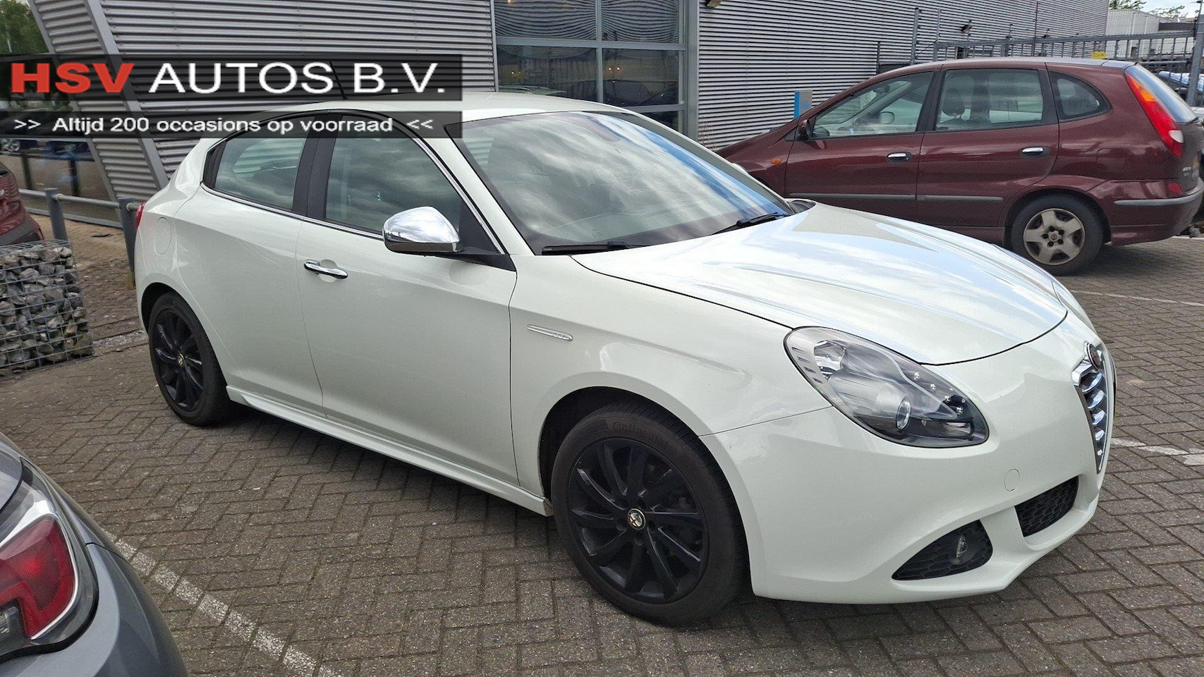 Alfa Romeo Giulietta - 1.4 T Distinctive airco LEER 2e eigenaar - AutoWereld.nl
