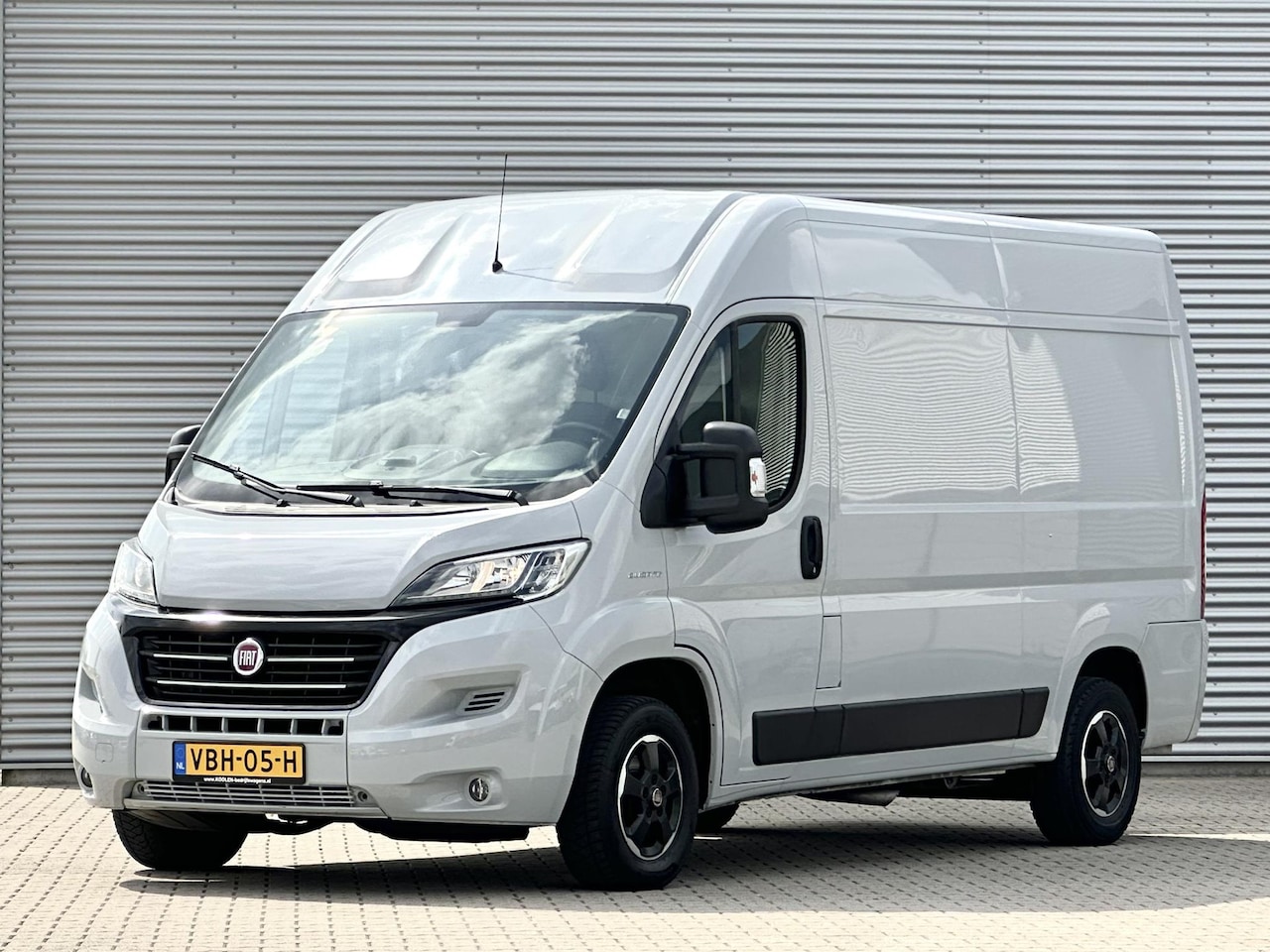 Fiat Ducato - 30 2.3 MultiJet L2H2 Trekhaak Nardo Grey - AutoWereld.nl