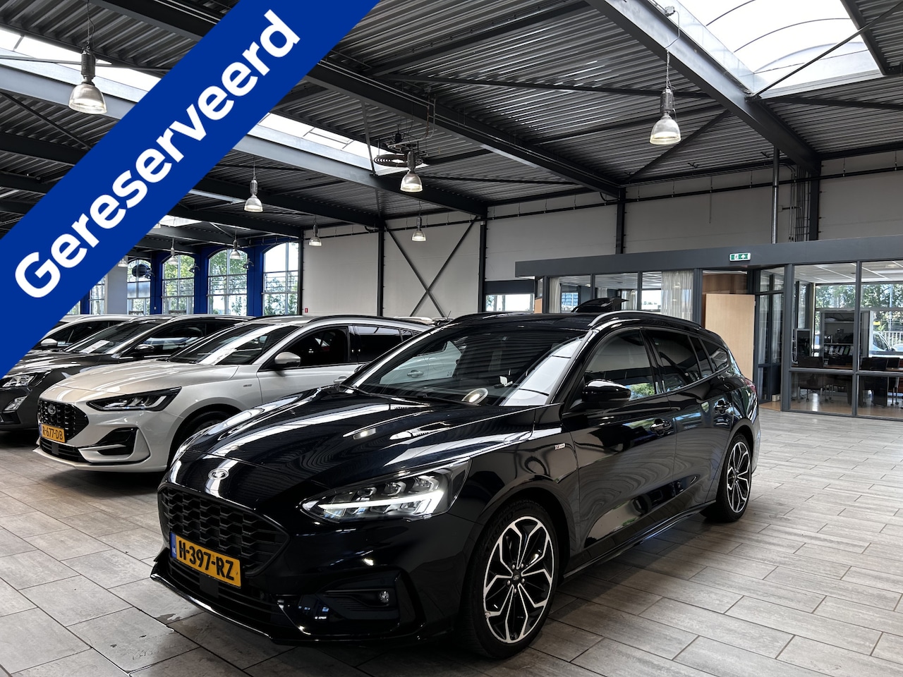 Ford Focus Wagon - EcoBoost 125pk ST-Line | Winter pack | Elekt. A.Klep | B&O | Dodehoek detectie | Adapt. Cr - AutoWereld.nl
