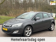 Opel Astra - 1.6 Turbo Cosmo/NIEUWE APK