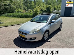 Fiat Bravo - 1.4 T-Jet Corporate/AIRCO/CRUISE/PARKEERSENS ACHTER/TREKHAAK