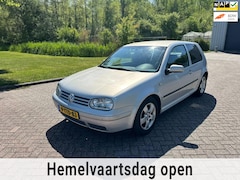 Volkswagen Golf - 1.4-16V/AIRCO