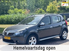 Dacia Sandero Stepway - 1.6 Stepway/AIRCO/ELEC RAMEN VOOR/TREKHAAK