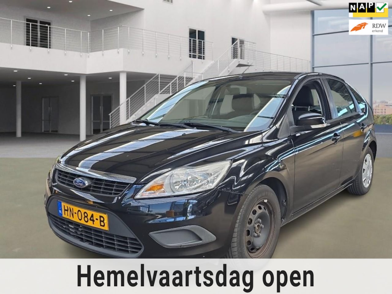 Ford Focus - 1.6 Comfort/AIRCO/NAVI/ELECRAMEN VOOR - AutoWereld.nl