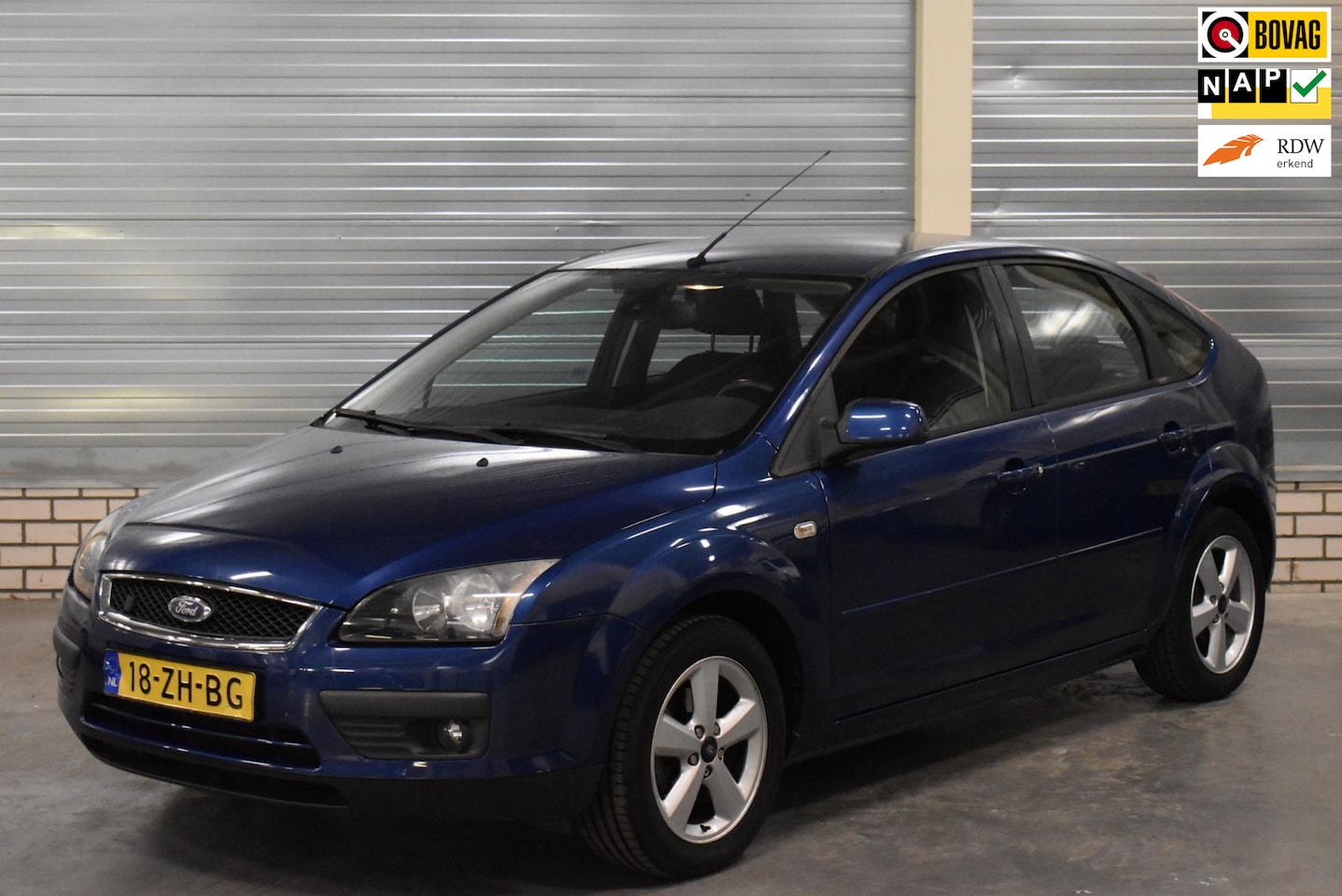 Ford Focus - 1.8-16V Ambiente 55.000KM!!! + Navigatie|Stoelverwarming|Parkeersensoren| - AutoWereld.nl