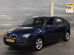 Ford Focus - 1.8-16V Ambiente 55.000KM + Navigatie|Stoelverwarming|Parkeersensoren|