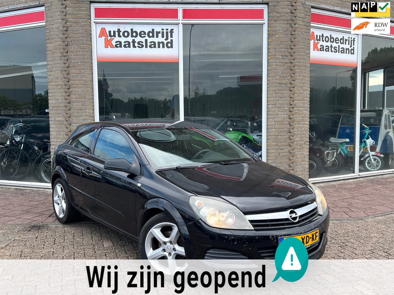Opel Astra GTC - 1.6 Edition - Airco - Cruise - 2007 - AutoWereld.nl