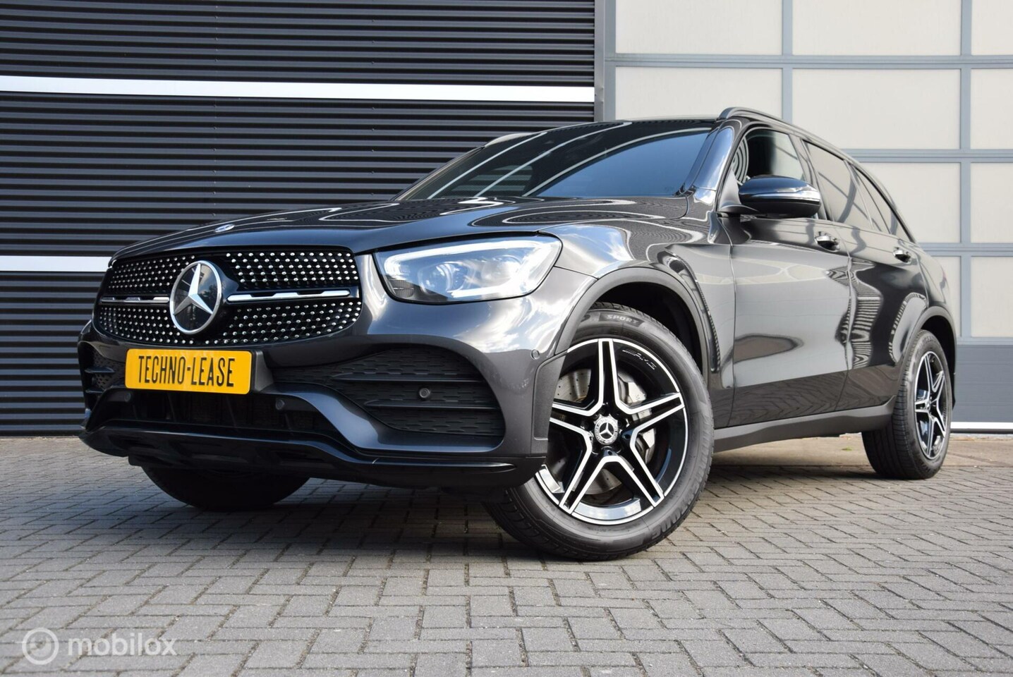 Mercedes-Benz GLC-klasse - 200 AMG Line Business Solution LED MBUX trekhaak wegklapbaar Cognac leder