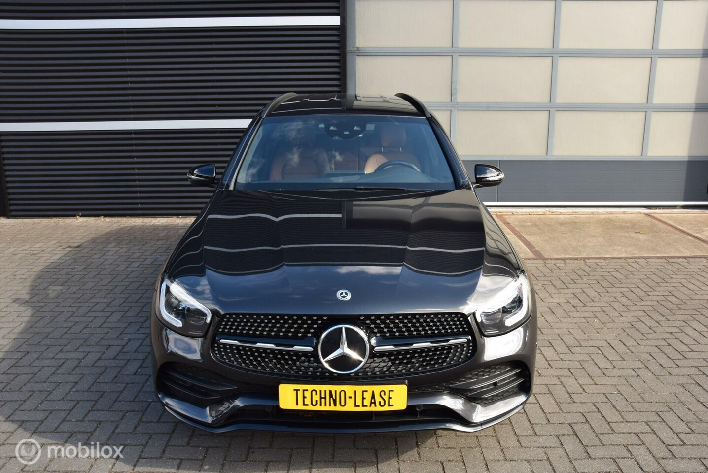 Mercedes-Benz GLC-klasse - 200 AMG Line Business Solution LED MBUX trekhaak wegklapbaar Cognac leder