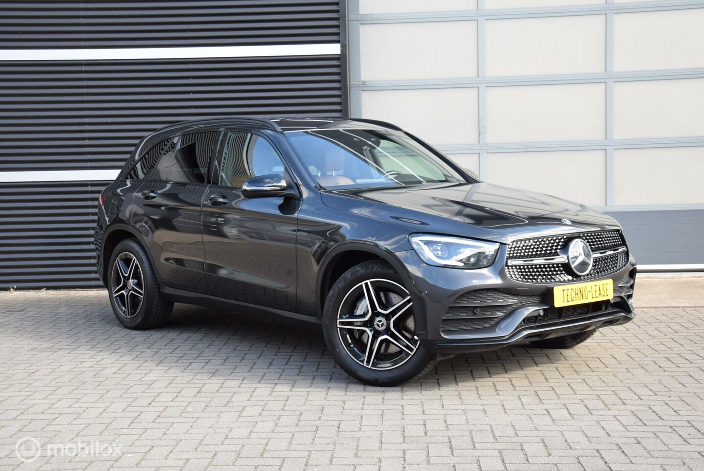 Mercedes-Benz GLC-klasse - 200 AMG Line Business Solution LED MBUX trekhaak wegklapbaar Cognac leder