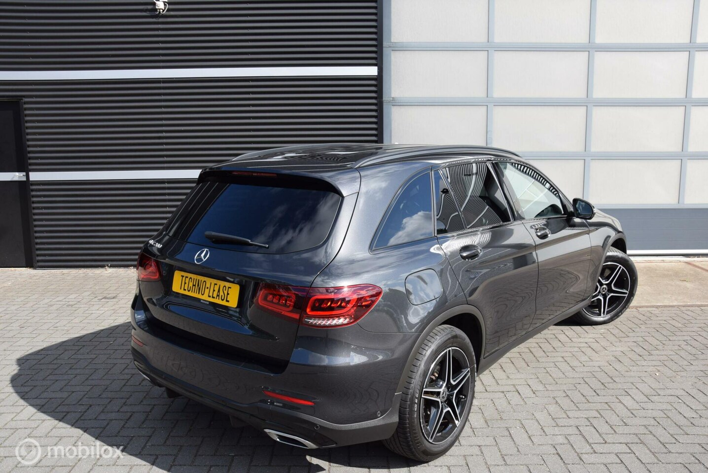 Mercedes-Benz GLC-klasse - 200 AMG Line Business Solution LED MBUX trekhaak wegklapbaar Cognac leder