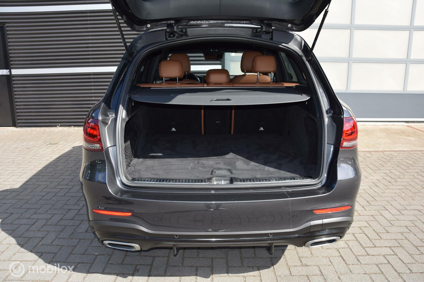 Mercedes-Benz GLC-klasse - 200 AMG Line Business Solution LED MBUX trekhaak wegklapbaar Cognac leder