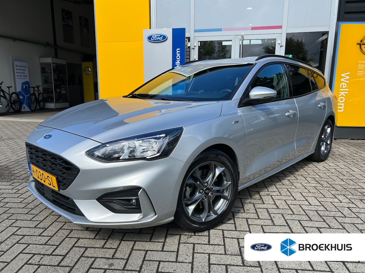 Ford Focus Wagon - 1.0 125PK ST Line | TREKHAAK| PARKEERSENS. V+A| CLIMATE CONTROL| NAVIGATIE| CRIOSE CONTROL - AutoWereld.nl