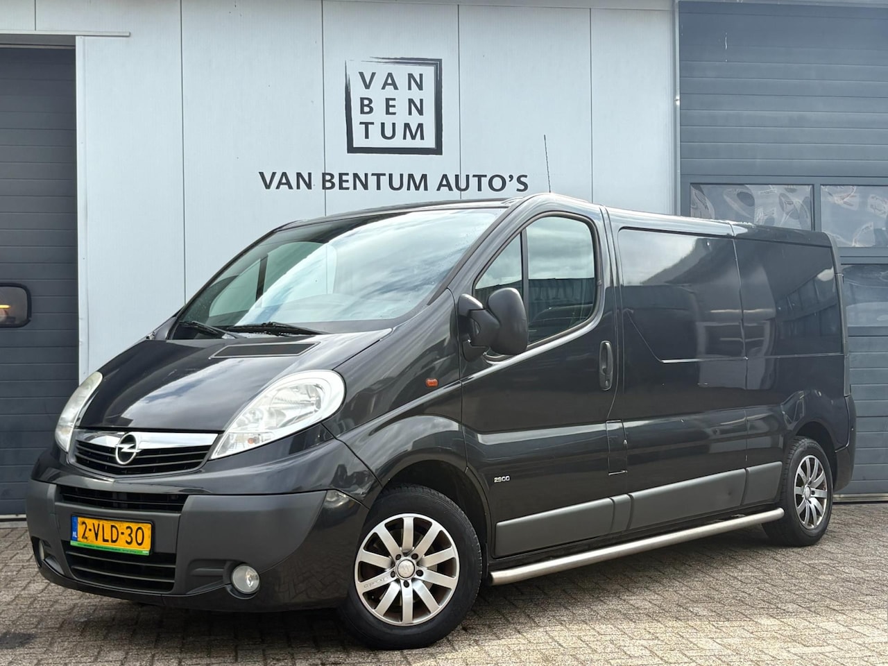 Opel Vivaro - 2.0i 117pk BENZINE L2H1 Airco 3-pers. - AutoWereld.nl