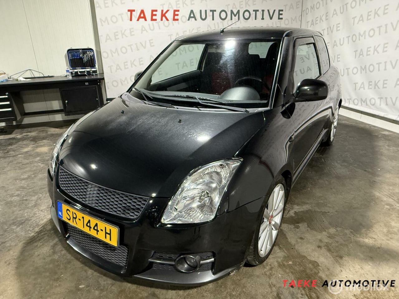 Suzuki Swift - 1.6 Sport Clima/Stoelverwarming/Carplay - AutoWereld.nl