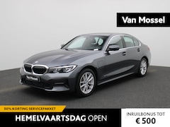 BMW 3-serie - 330e | Automaat | Navigatie | Half-Leer | Adaptive Cruise Control | Heads Up Display | Cli