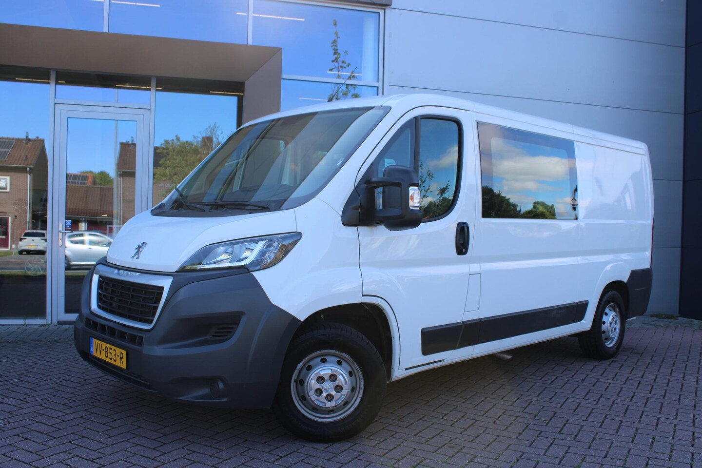 Peugeot Boxer - 330 2.2 HDI 130pk L2H1 XT DC Luxe Airco Cruise BPM-vrij perfect onderhouden - AutoWereld.nl