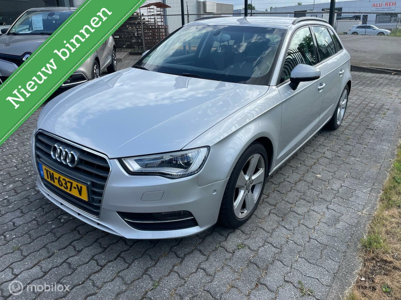 Audi A3 Sportback - 1.4 TFSI Ambiente Pro Line Plus 1.4 TFSI Ambiente Pro Line plus - AutoWereld.nl