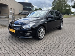 Hyundai i30 - 1.4i i-Drive Cool [ airco, audio, 17``lmv, trekhaak ]