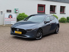 Mazda 3 Sport - 3 Hatchback Skyactiv-G Hybrid 150pk Sportive/ 18 Inch velgen/ Adaptieve cruise/ Apple Carp
