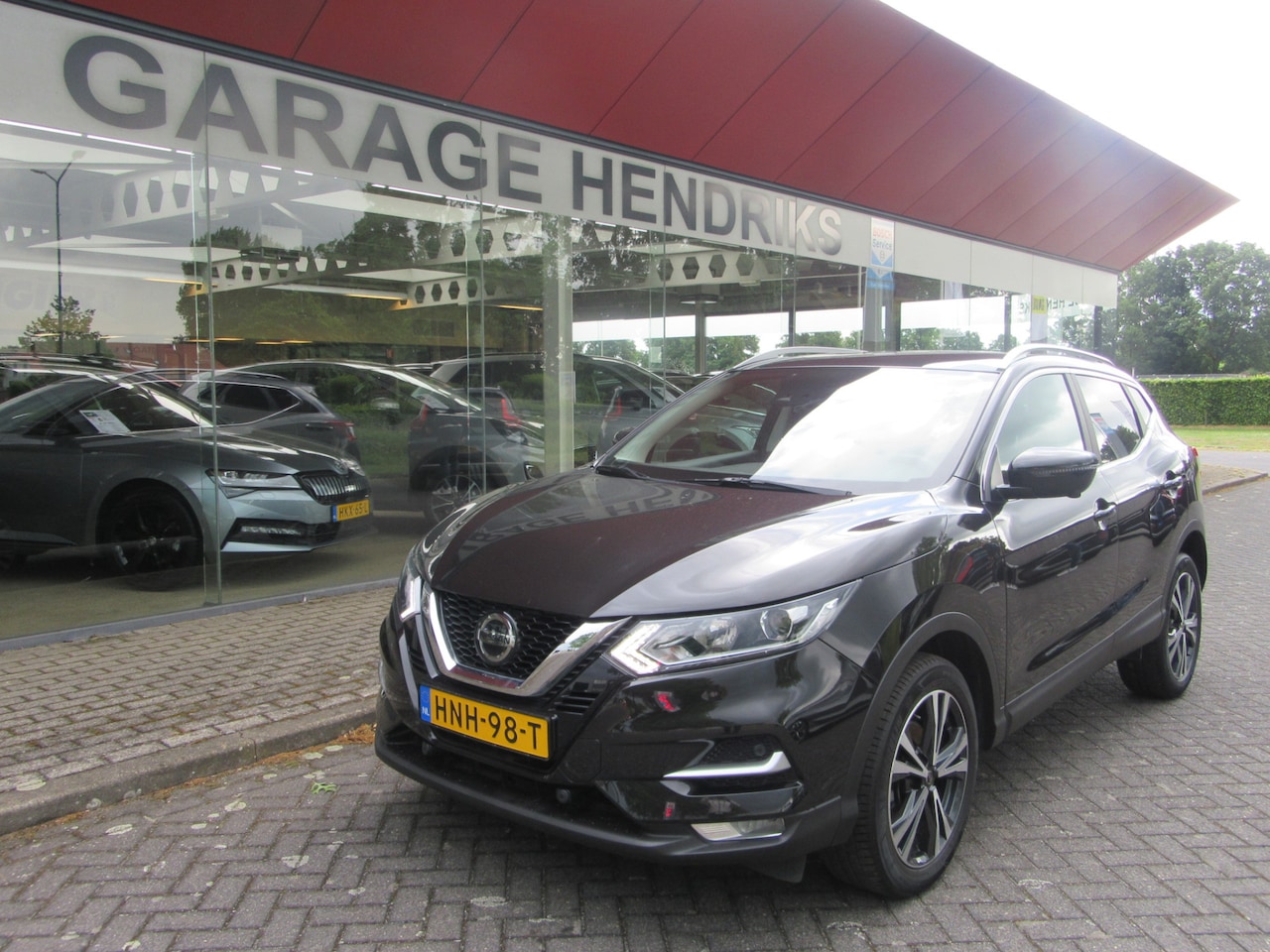 Nissan Qashqai - 1.3 DIG-T N-Connecta 360c Camera,NAVI (occasion) - AutoWereld.nl