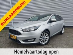 Ford Focus - 1.0 Trend Automaat, airco, cruisecontrol, navigatie,