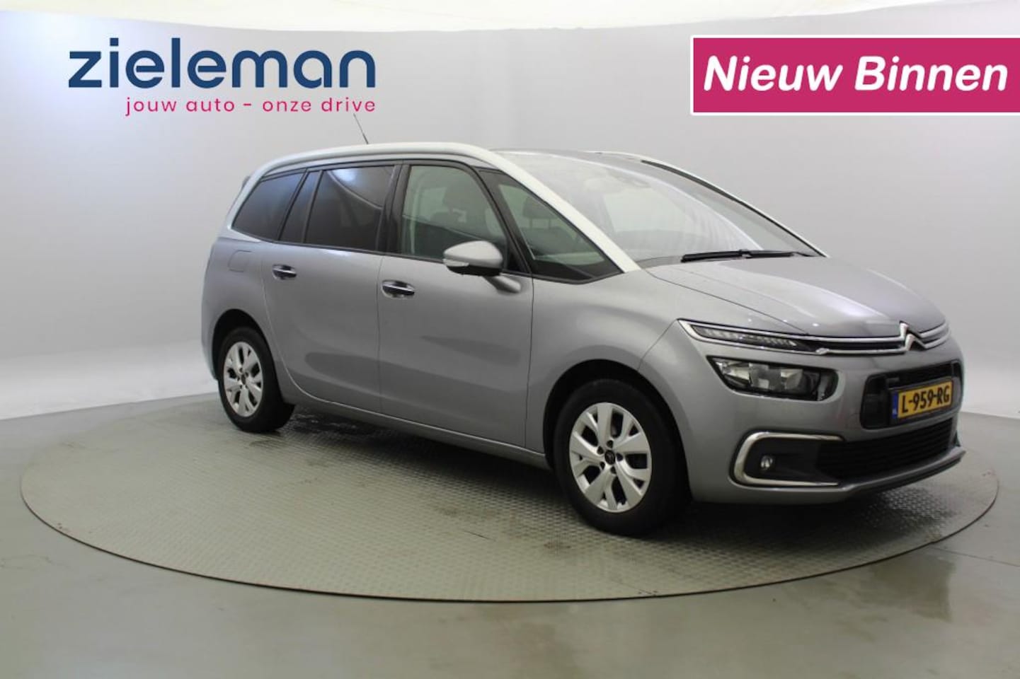 Citroën Grand C4 Picasso - 1.2 PureTech Feel 7 Persoons - Carplay, Cruise, Trekhaak - AutoWereld.nl