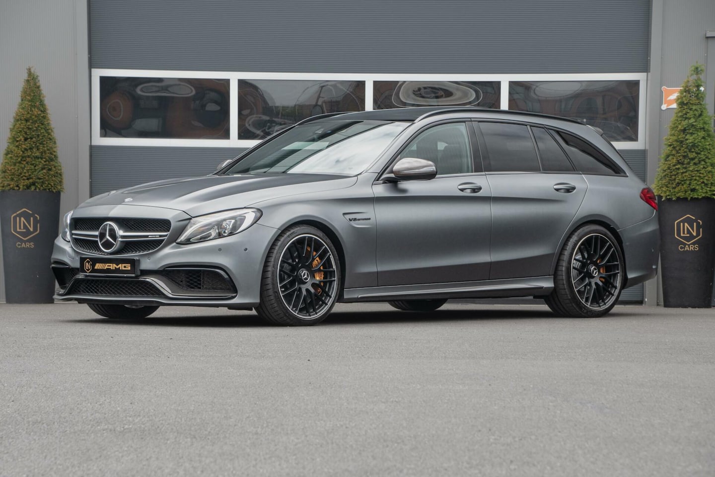 Mercedes-Benz C-klasse Estate - AMG 63s|Pano|Keramische remschijven - AutoWereld.nl