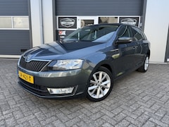 Skoda Rapid Spaceback - 1.2 TSI Grt JOY Automaat NAP Pano Trekhaak Cruise PDC Stoelverwa
