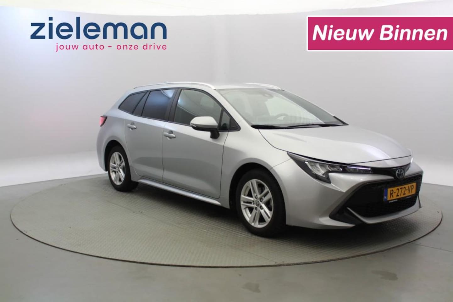 Toyota Corolla - Touring 1.8 Hybrid Active - AutoWereld.nl