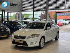 Ford Mondeo - 1.6-16V Ghia Clima Cruise Navi Trekhaak