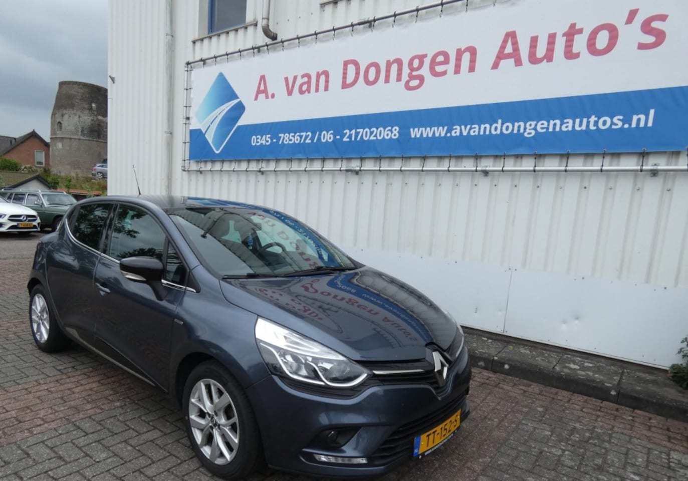 Renault Clio - 0.9 TCe Limited 0.9 TCE LIMITED,Navi,PDC,Cruise,APK 2-11-26 - AutoWereld.nl