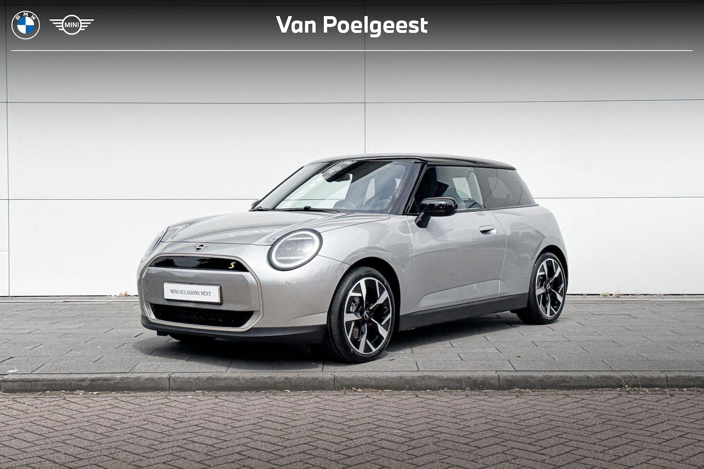 MINI Mini-Electric - Cooper 3-deurs SE Favoured Trim | Pakket M - AutoWereld.nl
