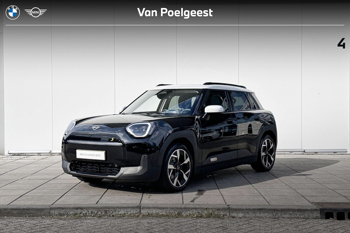 MINI Aceman - SE Classic M Stuurwielrand Verwarming / Glazen Dak / Head Up Display / Driving Assistant / - AutoWereld.nl