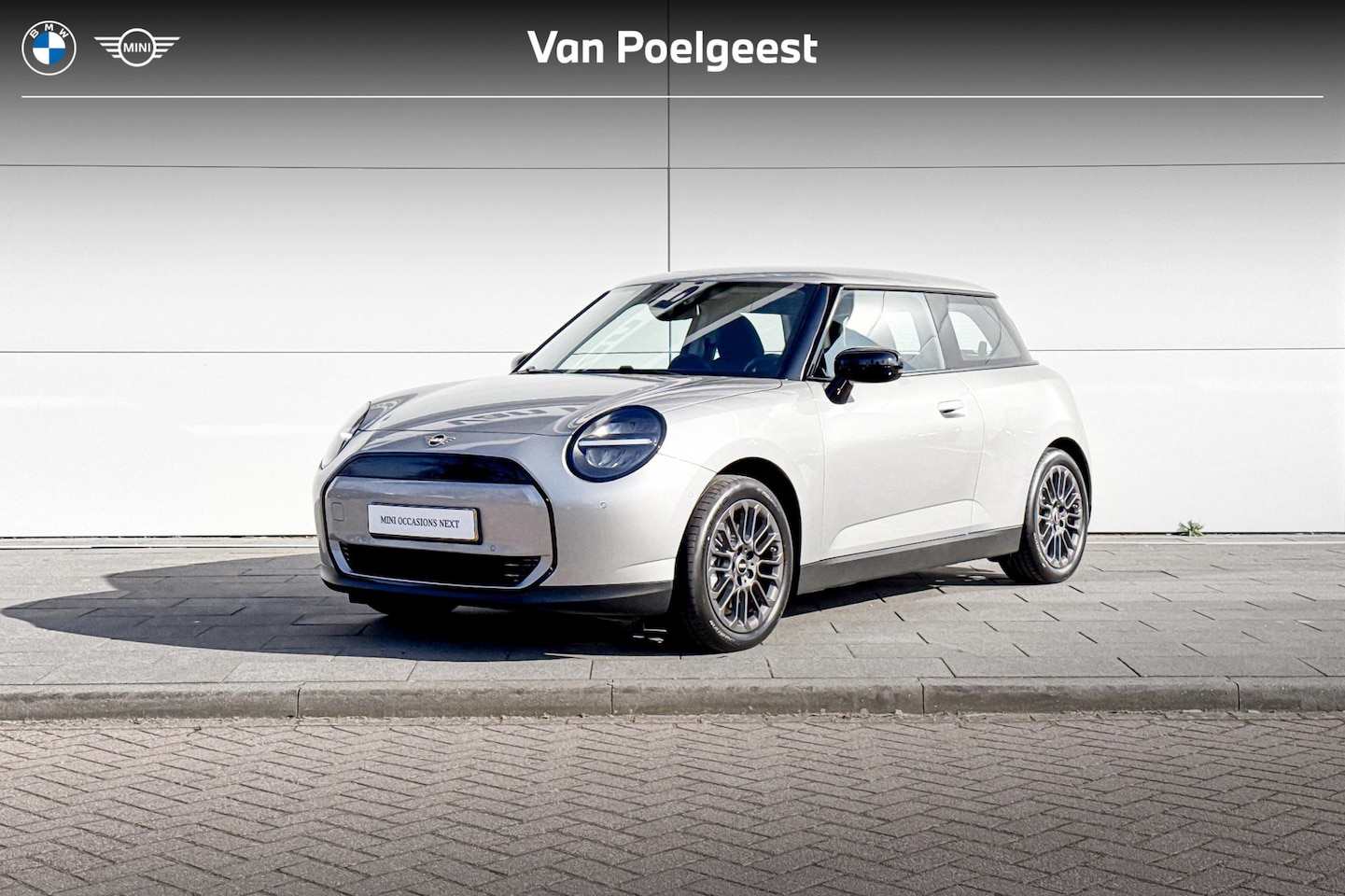 MINI Cooper - 3-deurs E Essential Trim | Pakket XS | - AutoWereld.nl