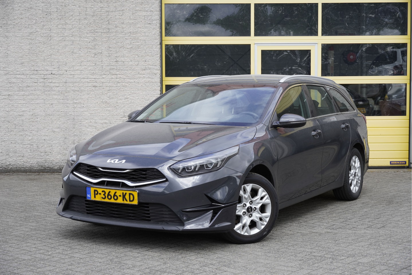 Kia Cee'd Sportswagon - Ceed 1.0 T-GDi DynamicLine BJ2022 Lmv 16" | Led V+A | Achteruitrijcamera | Climate control - AutoWereld.nl