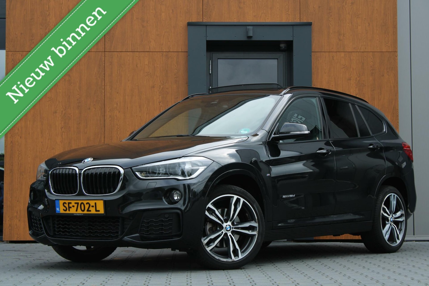 BMW X1 - sDrive18d High Executive | Pano - AutoWereld.nl